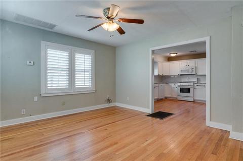 206 SW 3rd St, Tuttle, OK 73089 photo 3