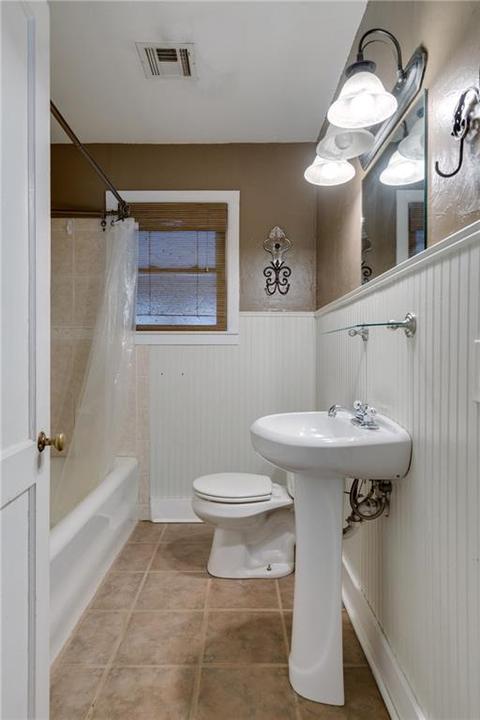 206 SW 3rd St, Tuttle, OK 73089 photo 15