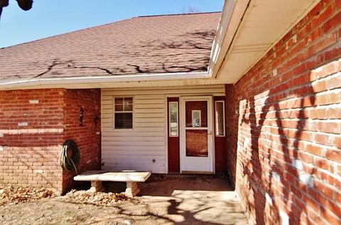 114 Connolly Dr, Mcloud, OK 74851 photo 5