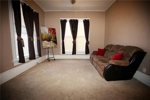 805 E Warner, Guthrie, OK 73044 photo 4