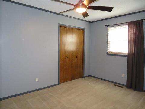 Undisclosed, Moore, OK 73170 photo 19