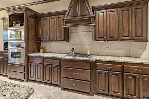 704 Ryan Rd, Moore, OK 73160 photo 1