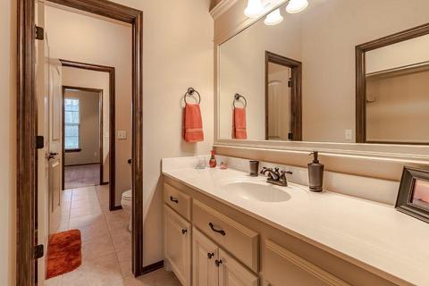 704 Ryan Rd, Moore, OK 73160 photo 9