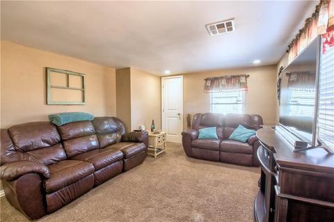 103 SE 2nd St, Tuttle, OK 73089 photo 8