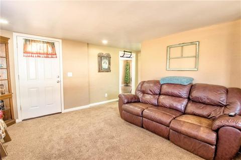 103 SE 2nd St, Tuttle, OK 73089 photo 4