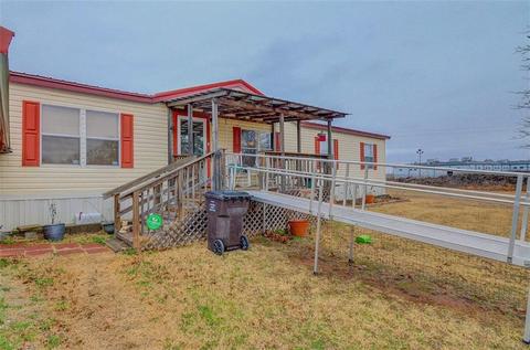 108 W Oak Hill Dr, Mcloud, OK 74851 photo 3