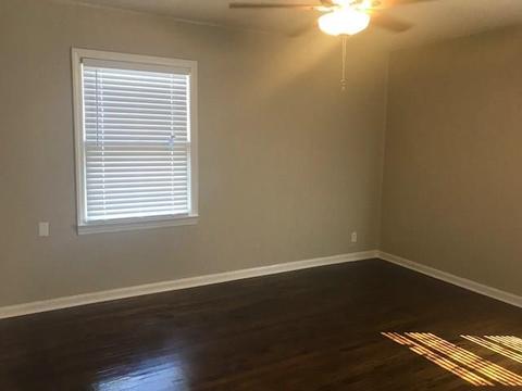 812 E Sycamore Ave, Altus, OK 73521 photo 4