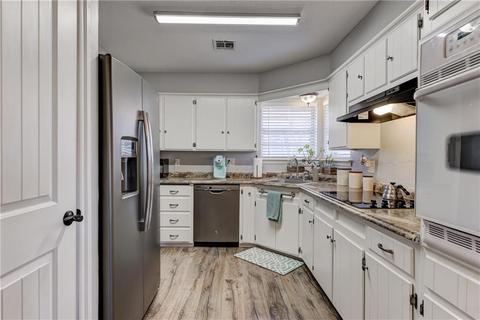 707 E 26th Street St, Edmond, OK 73013 photo 13