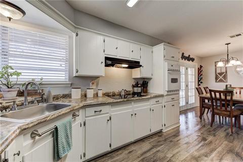 707 E 26th Street St, Edmond, OK 73013 photo 19