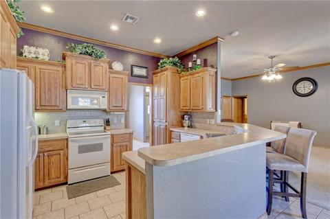 533 Elder Ln, Mustang, OK 73064 photo 11