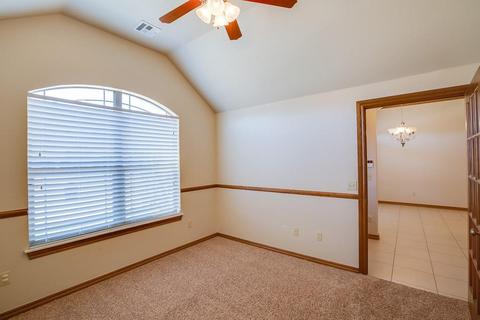 3300 Pin Oak Rd, Moore, OK 73170 photo 17