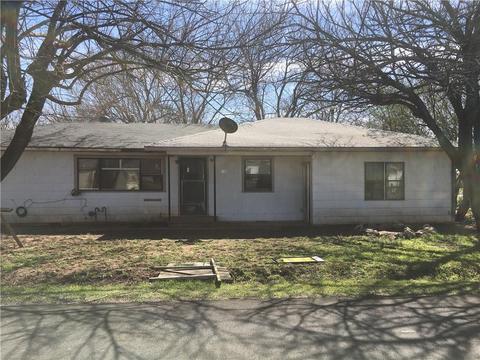 206 W Meek St, Wayne, OK 73095 photo 1