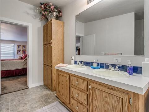 124 Shadow Ridge Dr, Mcloud, OK 74851 photo 16