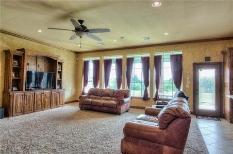 4530 Apple Estates Rd, Moore, OK 73160 photo 9