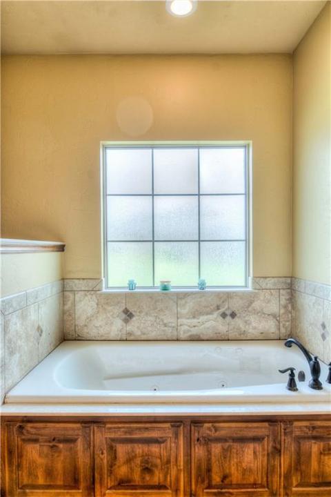 4530 Apple Estates Rd, Moore, OK 73160 photo 21