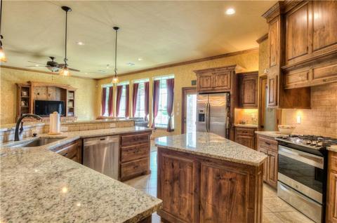 4530 Apple Estates Rd, Moore, OK 73160 photo 11