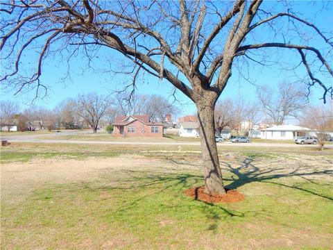 307 E Main St, Tecumseh, OK 74873 photo 36