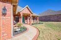313 E Mobile Ter, Mustang, OK 73064 photo 3