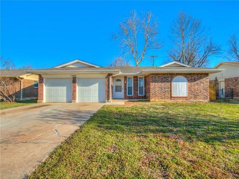 1305 E Brooks St, Norman, OK 73071 photo 1