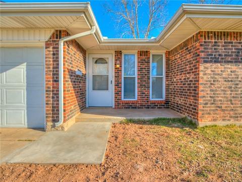 1305 E Brooks St, Norman, OK 73071 photo 3