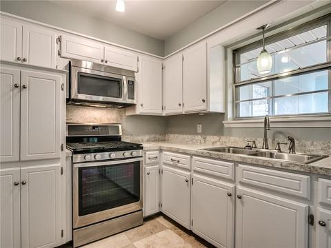 1305 E Brooks St, Norman, OK 73071 photo 12