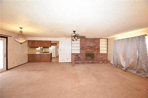 1024 E Cherrywood Dr, Guthrie, OK 73044 photo 8