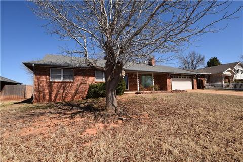 1024 E Cherrywood Dr, Guthrie, OK 73044 photo 1