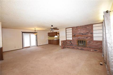 1024 E Cherrywood Dr, Guthrie, OK 73044 photo 5