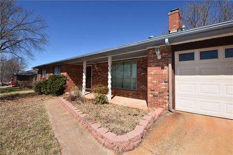 1024 E Cherrywood Dr, Guthrie, OK 73044 photo 3