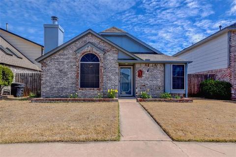 2126 Westmore Dr, Moore, OK 73170 photo 1