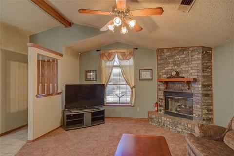 2126 Westmore Dr, Moore, OK 73170 photo 6