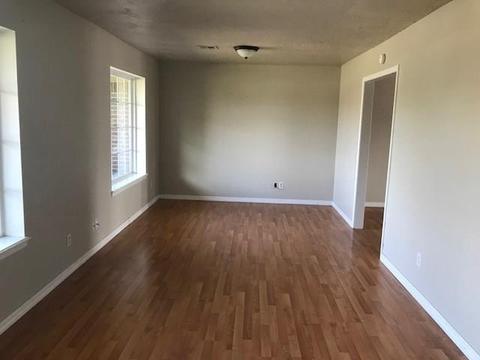 1200 Trail Dr, Altus, OK 73521 photo 2