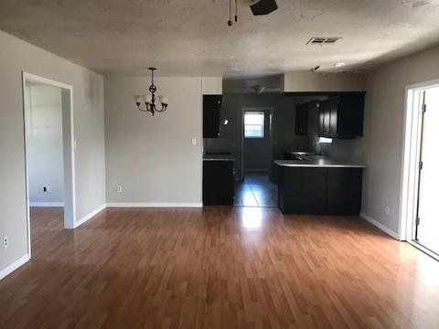 1200 Trail Dr, Altus, OK 73521 photo 4
