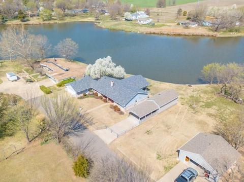 2009 Lakeview Dr, Crescent, OK 73028 photo 3