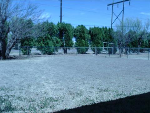 605 Mars St, Altus, OK 73521 photo 3