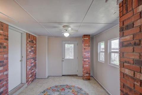 2000 Barrington, Norman, OK 73071 photo 24