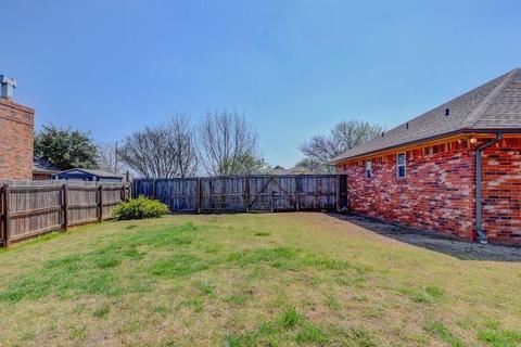 2000 Barrington, Norman, OK 73071 photo 25