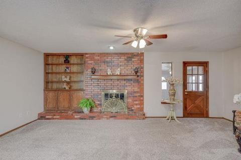 2000 Barrington, Norman, OK 73071 photo 7