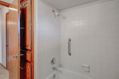 2000 Barrington, Norman, OK 73071 photo 17