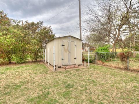 408 Thorton Dr, Norman, OK 73069 photo 5