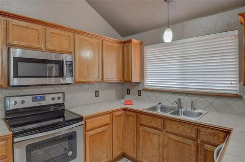 404 Bent Tree, Noble, OK 73068 photo 12