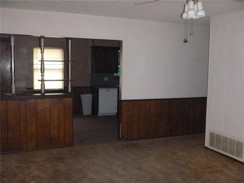 1205 E Ridgecrest, Altus, OK 73521 photo 3