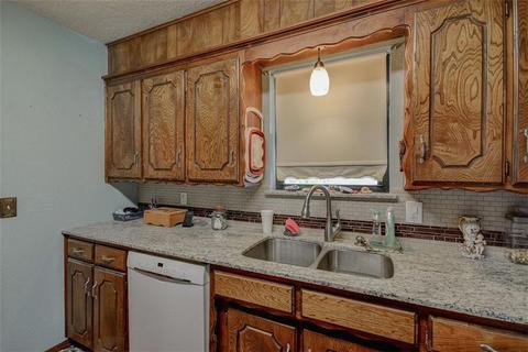 15889 Nicholas Dr, Wayne, OK 73095 photo 10