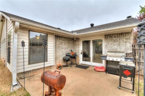 320 Baker St, Norman, OK 73072 photo 32