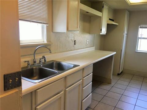 216 E Adams, Crescent, OK 73028 photo 9