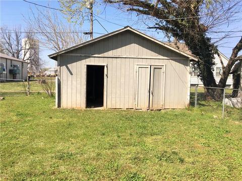 216 E Adams, Crescent, OK 73028 photo 19