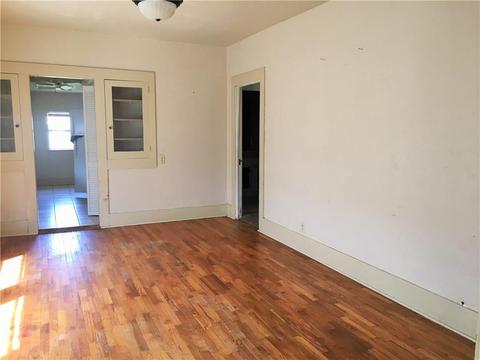 216 E Adams, Crescent, OK 73028 photo 6