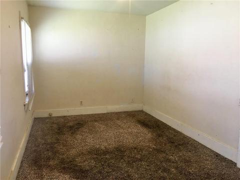 216 E Adams, Crescent, OK 73028 photo 13