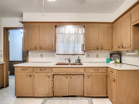 7905 NW 27th St, Bethany, OK 73008 photo 14