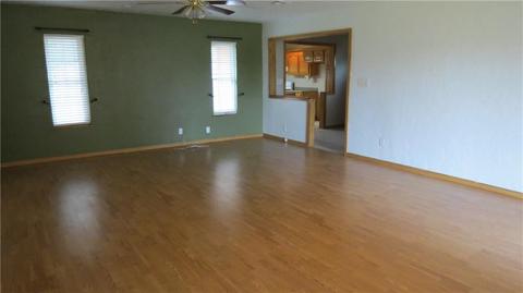 112 Cameron Dr, Altus, OK 73521 photo 2